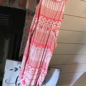 Very cute girls dress with pockets!